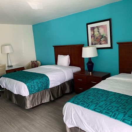 Howard Johnson By Wyndham Atlanta College Park Bagian luar foto