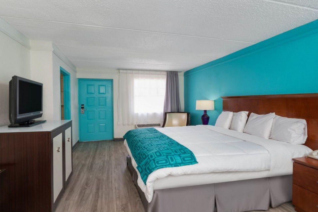 Howard Johnson By Wyndham Atlanta College Park Bagian luar foto